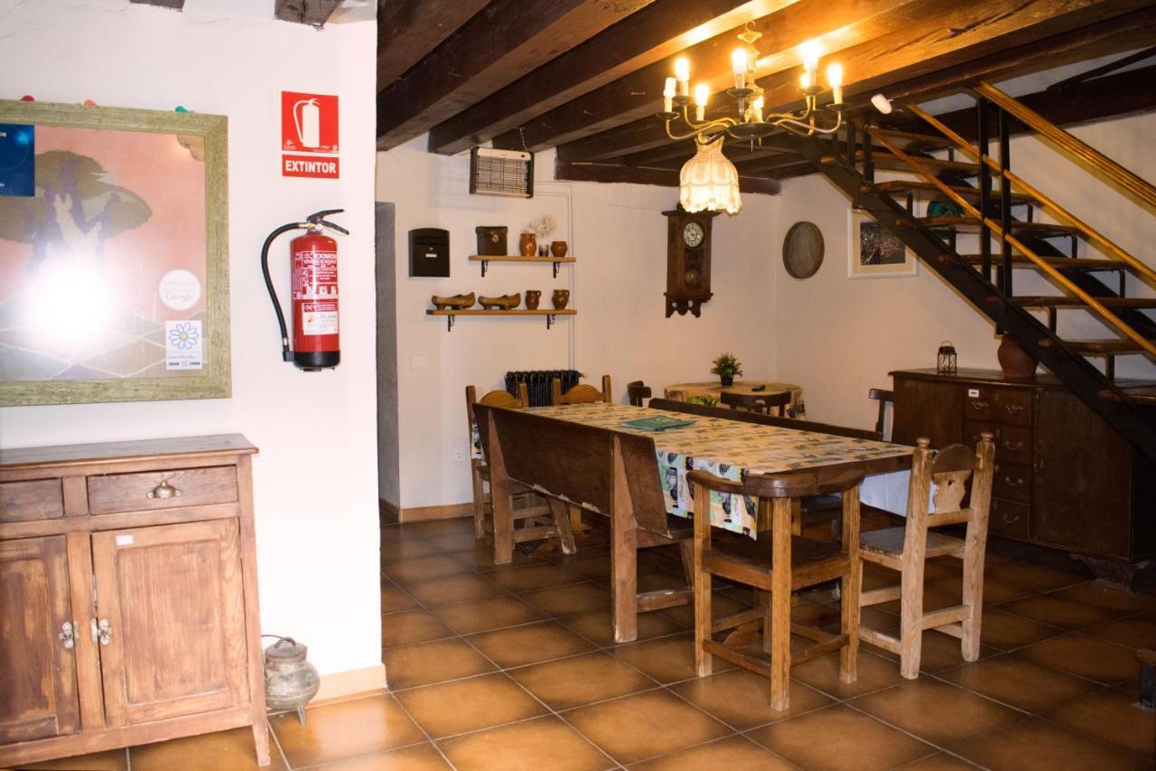 Holiday home Palacio De Velamazan