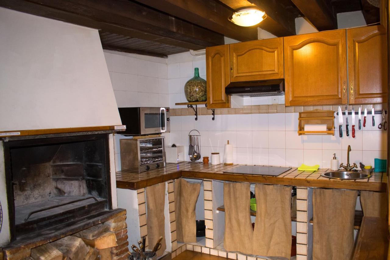 Palacio De Holiday home Velamazan